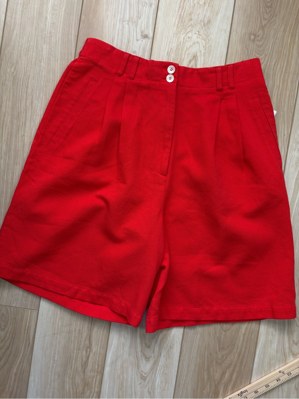Vintage Red High-Waist Pleated Textured Cotton Shorts Tomato Red Preppy 90s